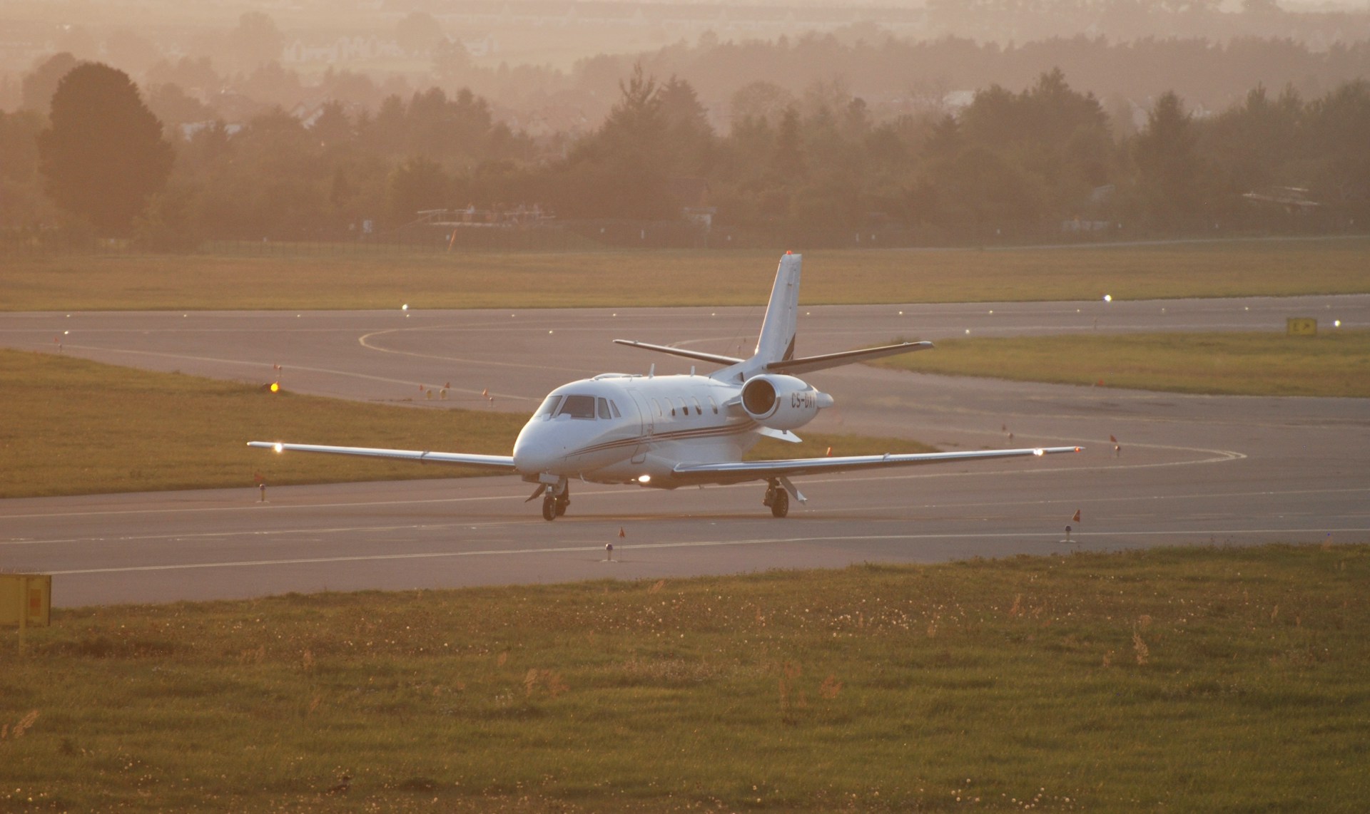 Why Heritage Field (KPTW) Is Perfect for Your Aircraft